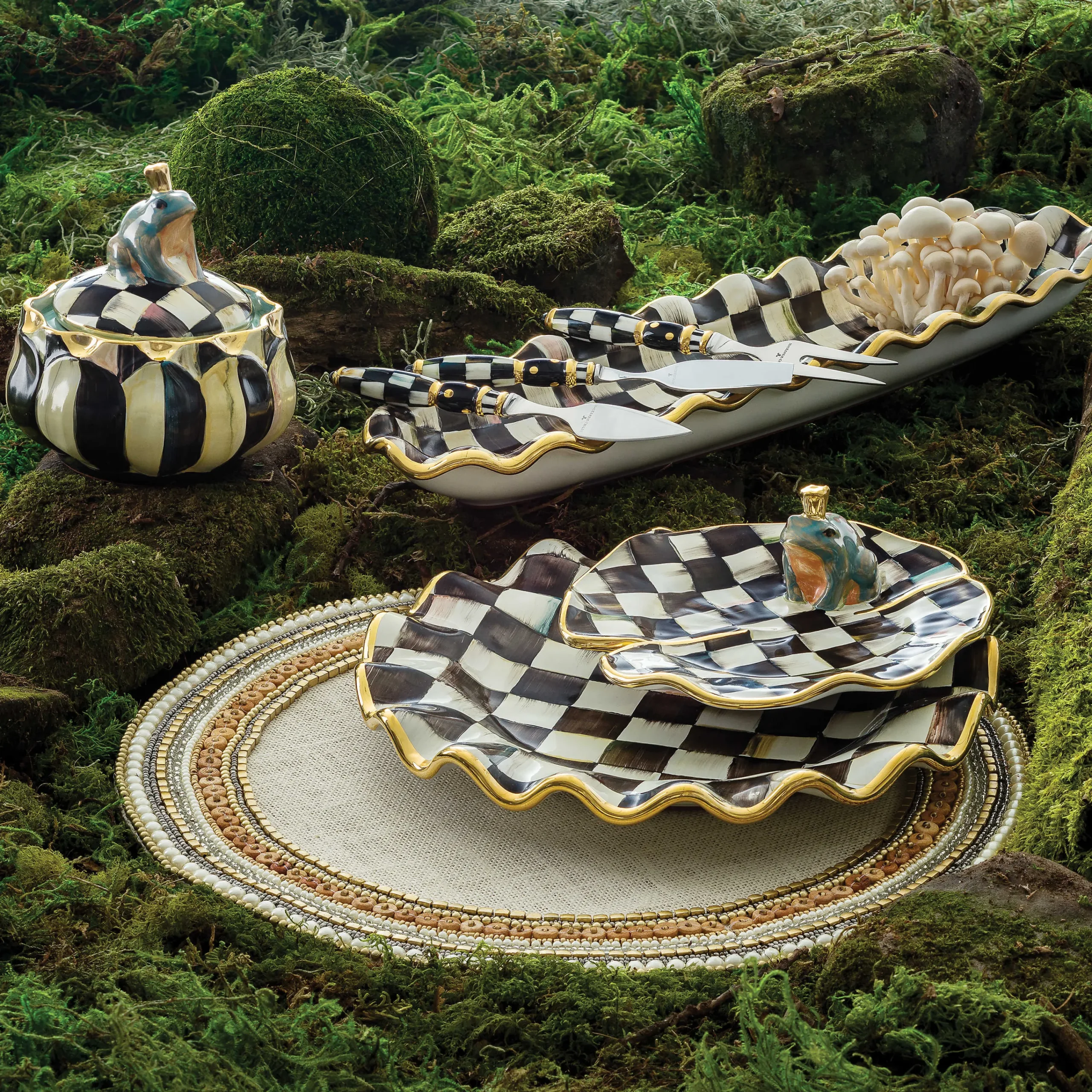 MacKenzie-Childs Courtly Check Ceramic Hors d'Oeuvre Tray| Serveware