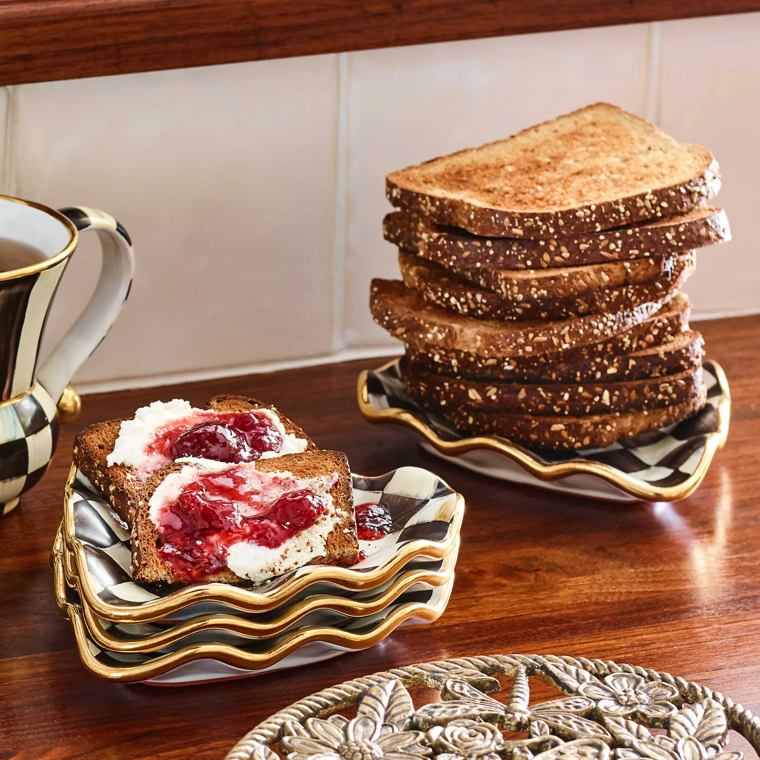 MacKenzie-Childs Courtly Check Fluted Heart Plate| Bar Entertaining|Serveware