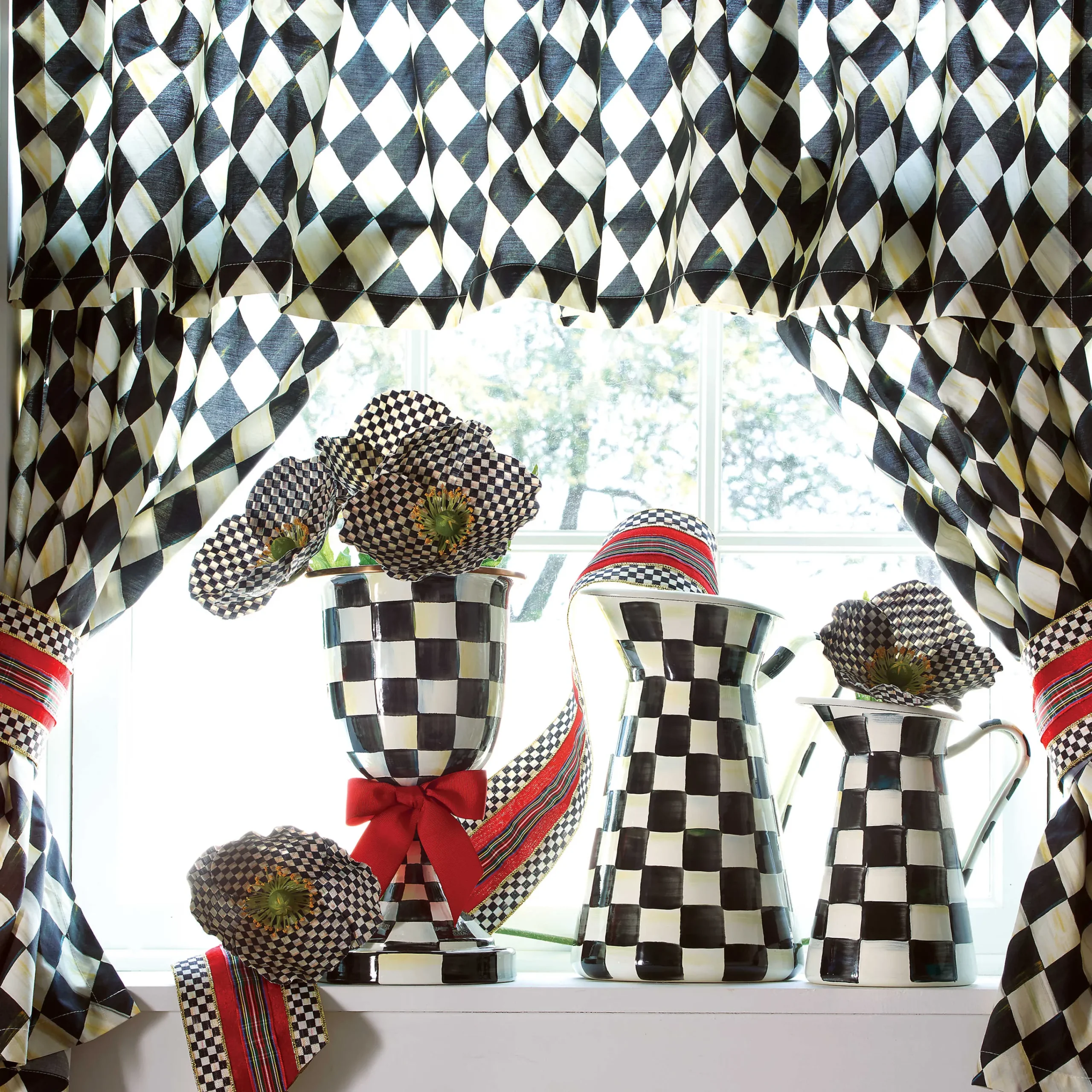 MacKenzie-Childs Courtly Check Large Practical Pitcher| Bar Entertaining|Serveware