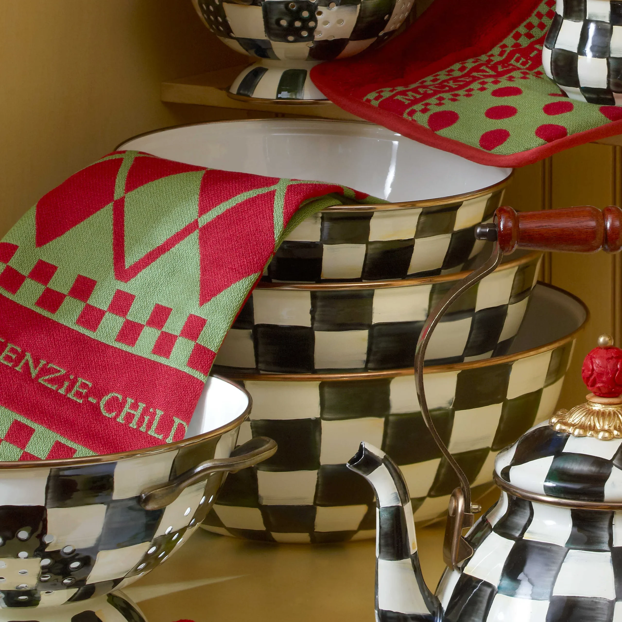 MacKenzie-Childs Courtly Check Medium Everyday Bowl| Serveware