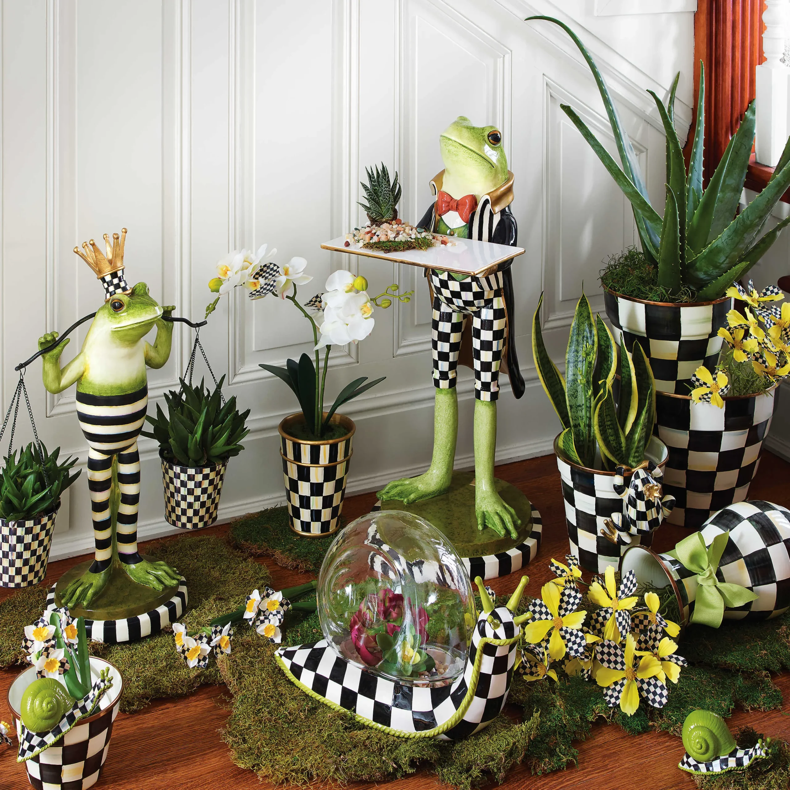 MacKenzie-Childs Fergal the Frog Butler| Room Accents|Serveware